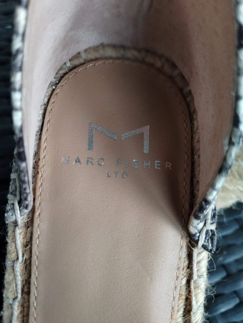 Marc Fisher LTD Devon Snake Print Espadrille Wedges Women’s 7.5